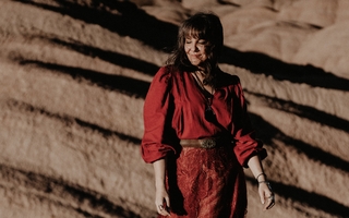 Kika Alonso presenta su primer disco "El camino de la luna" en el Teatro del Bicentenario