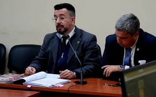 Entró, se llevó la moto y huyó: la secuencia que terminó con una detención y una búsqueda