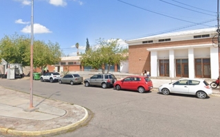 Detuvieron a una madre y derivaron a su hija a un hogar tras golpear a una directora