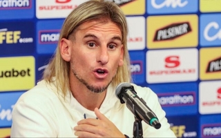 El DT de Ecuador desafía a la Argentina: "Queremos romper la racha y ganarles"