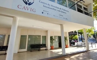 Tenía restricción de acercamiento y fue detenido por agredir a su expareja