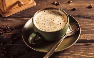 Menos cafeína, mejores sueños y más vívidos