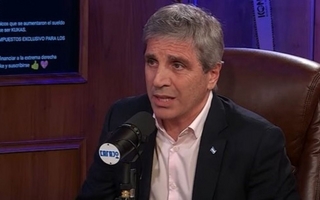 El ministro de Economía, Luis Caputo cuestionó el sistema electoral argentino