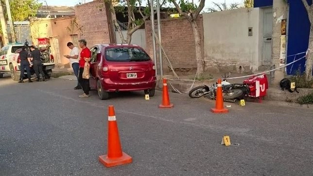 Sumariaron al policía que disparó durante una discusión con un delivery en  Capital