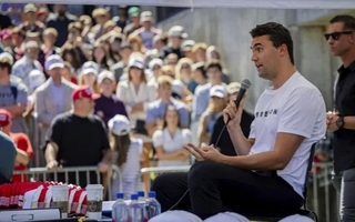 El funeral de Charlie Kirk será en Arizona y asistirá Donald Trump 
