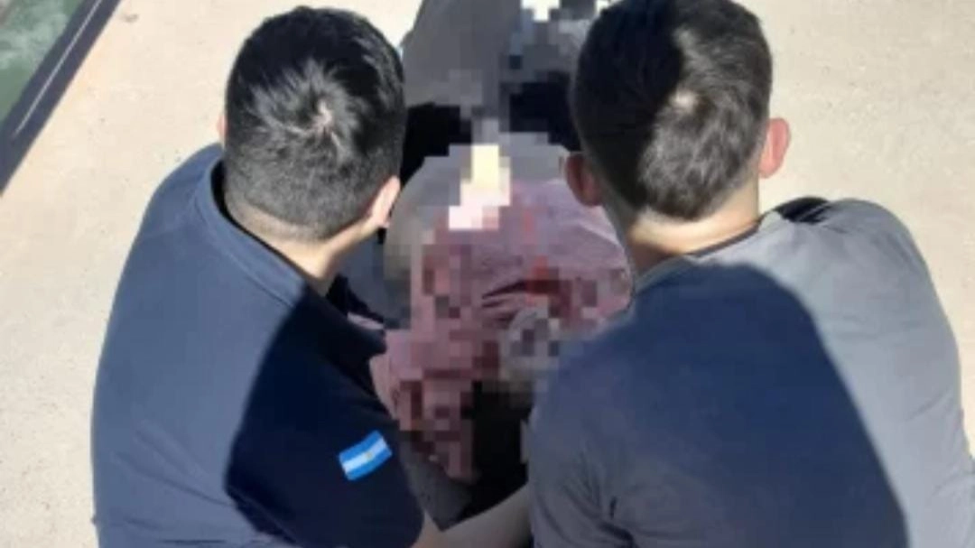 Dramático rescate en Partidor San Emiliano: policías salvaron a una mujer que intentó suicidarse