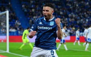 Con gol de Maravilla Martínez, Racing derrotó 1-0 a Vélez en el Amalfitani