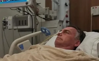 Jair Bolsonaro fue internado de urgencia mientras cumple prisión domiciliaria