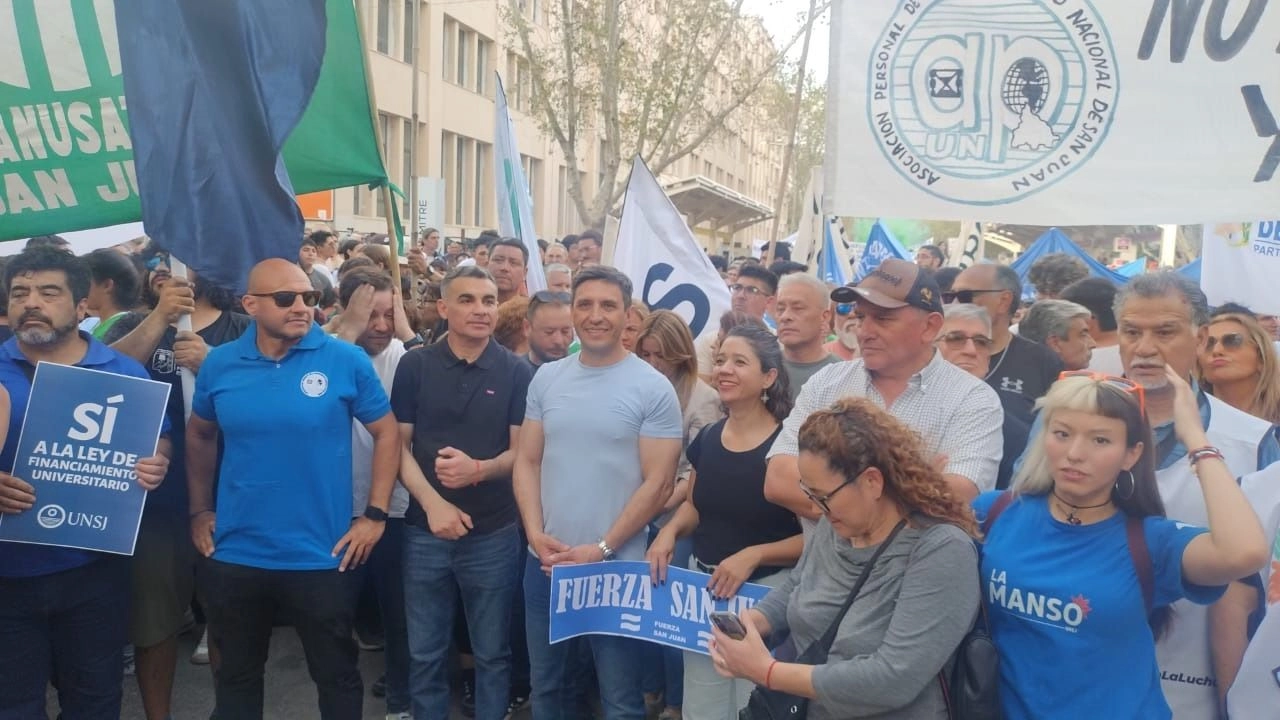 El peronismo lideró la marcha universitaria en San Juan