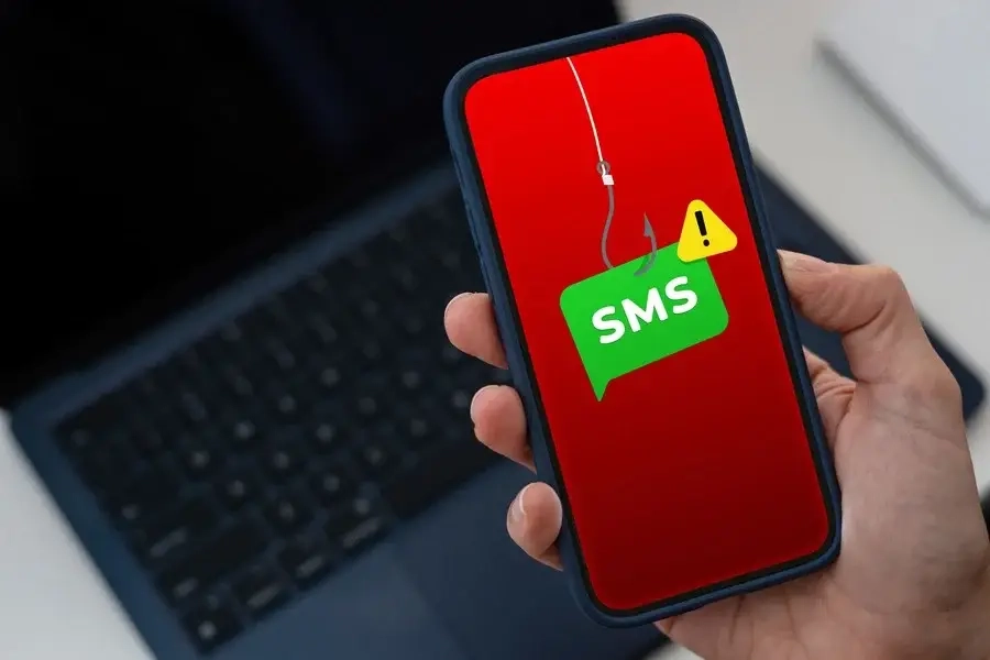Smishing: qué es y cómo evitar la estafa que accede a tu celular vía SMS