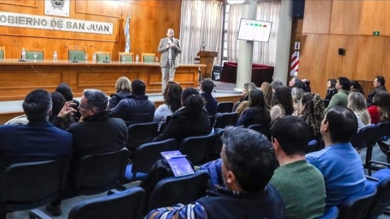 San Juan impulsa la sostenibilidad con capacitación sobre desafíos ambientales hacia 2050