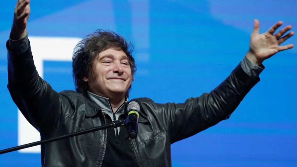 Tras ver candidatos, Milei convocó a la mesa bonaerense y referentes LLA