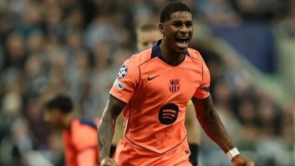 Barcelona ganó en Inglaterra por 2 a1 a Newcastle en el inicio de la Champions