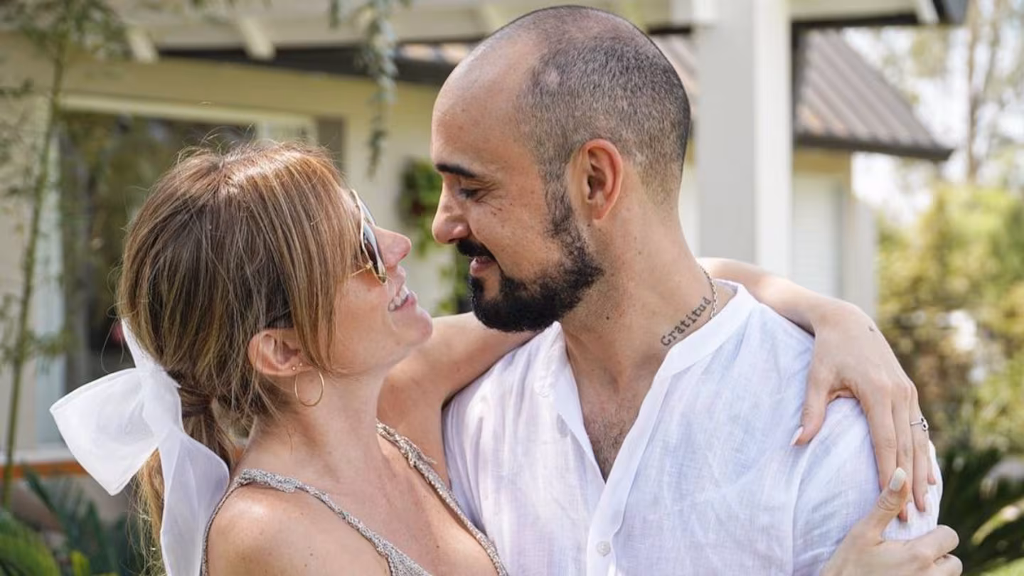 Abel Pintos y Mora Calabrese celebraron 4 años de casados con emotivos mensajes