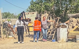 Pocito ayudó a una familia que perdió su casa por un derrumbe