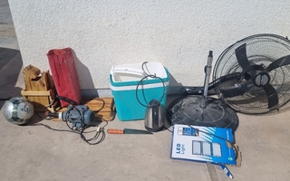 Delincuentes robaron, la Policía los persiguió y abandonaron los objetos
