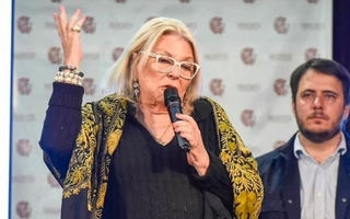 Elisa Carrió criticó la quita de retenciones a la carne y acusó al ministro Caputo