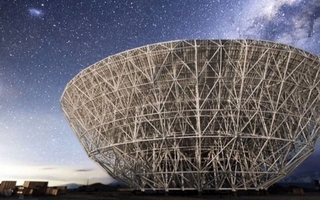 Por acercarse a Trump, peligra la continuación del radiotelescopio chino en San Juan