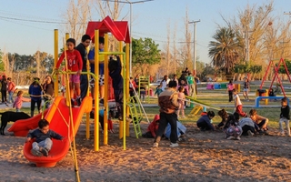 En Chimbas: vecinos del barrio Conjunto III disfrutaron de su nueva plaza 