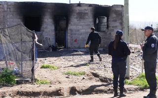 El bebé sobreviviente del incendio en 25 de Mayo recibió el alta médica