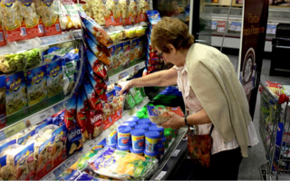 Jubilados: amplían descuentos en supermercados, farmacias y cuentas