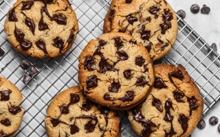Cómo preparar galletas caseras con chips de chocolate