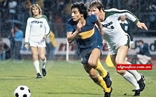 Murió “El Loco” Salinas, el campeón de Boca que marcó un gol inolvidable en Alemania