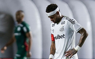 Neymar salió lesionado y Santos quedó eliminado de la Copa de Brasil