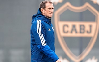Arruabarrena cambia casi todo en Boca para visitar a Gimnasia de Mendoza