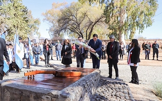 Huaco homenajeó a Buenaventura Luna en su 71° aniversario
