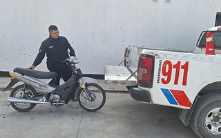 Robaron una moto, la víctima siguió a los ladrones y la Policía la recuperó