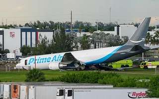 El impactante video del avión de Amazon que se salió de la pista en Miami