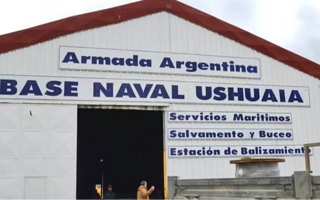 Milei pondrá la Base Naval de Ushuaia entre las prioridades del Presupuesto 2027