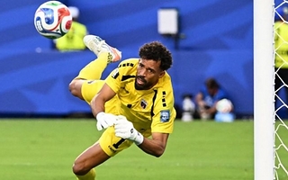 Vozinha fue nominado al Trofeo Yashin en la gala del Balón de Oro