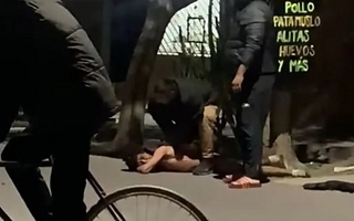 Vecinos de Capital retuvieron a un joven acusado de robar en la zona