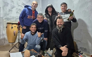 La Oveja Negra y los García celebran 22 años con una gran fiesta