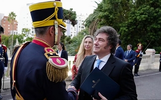 Milei pidió a la oposición que apoye los proyectos por Malvinas: “No puede haber grieta”