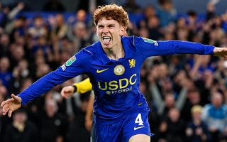 El Colo Barco brilló en Chelsea: marcó su primer gol y festejó con los hinchas