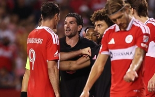 De Paul se plantó ante Lewandowski protagonizó un fuerte cruce en la MLS