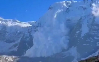 Una avalancha mató a 11 montañistas y dejó seis desaparecidos