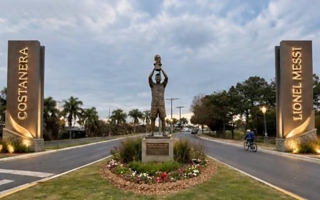 Santa Fe homenajeará a Messi con una costanera y proyectan una escultura