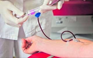 Piden sangre B+ para Enzo Espejo, un bebé internado en Neonatología 