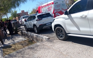 Un niño fue herido con un arma blanca y pidió ayuda en una escuela