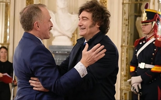Peter Lamelas pidió que los argentinos puedan ingresar a Estados Unidos sin visa