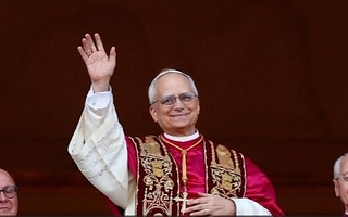 Empresas llenaron colectivos para ver al Papa y esperan un boom de reservas