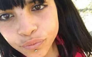 Una joven de 20 años murió quemada y su pareja quedó detenida