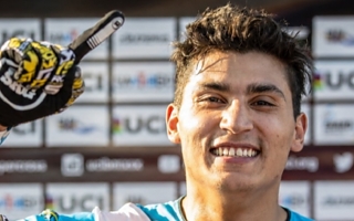 Chalo Molina brilló en BMX Racing y consiguió la medalla de plata para Argentina