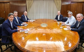 Caputo reunió a Vicuña, Glencore y Río Tinto y anunció rondas de negocios del RIGI