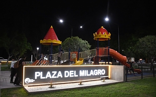 &nbsp;Santa Lucía estrenó la renovación y mejora de la Plaza del Milagro