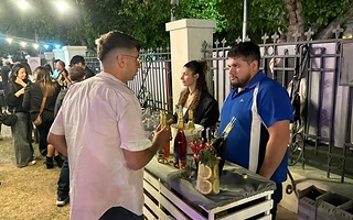 Vino, vermut y productores de todo el país coparon el Chalet Cantoni